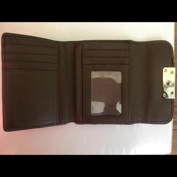 Authentic Coach wallet - Picture 2 of 4